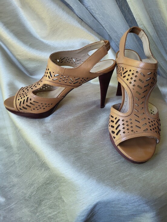 Adrienne Vittadini Shoes - Adrienne Vittadini Tan Leather Cutout Open Toe Slingback Heels 8.5M